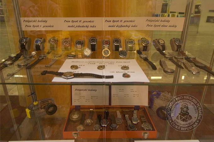Expozícia potápačských hodiniek značky PRIM 